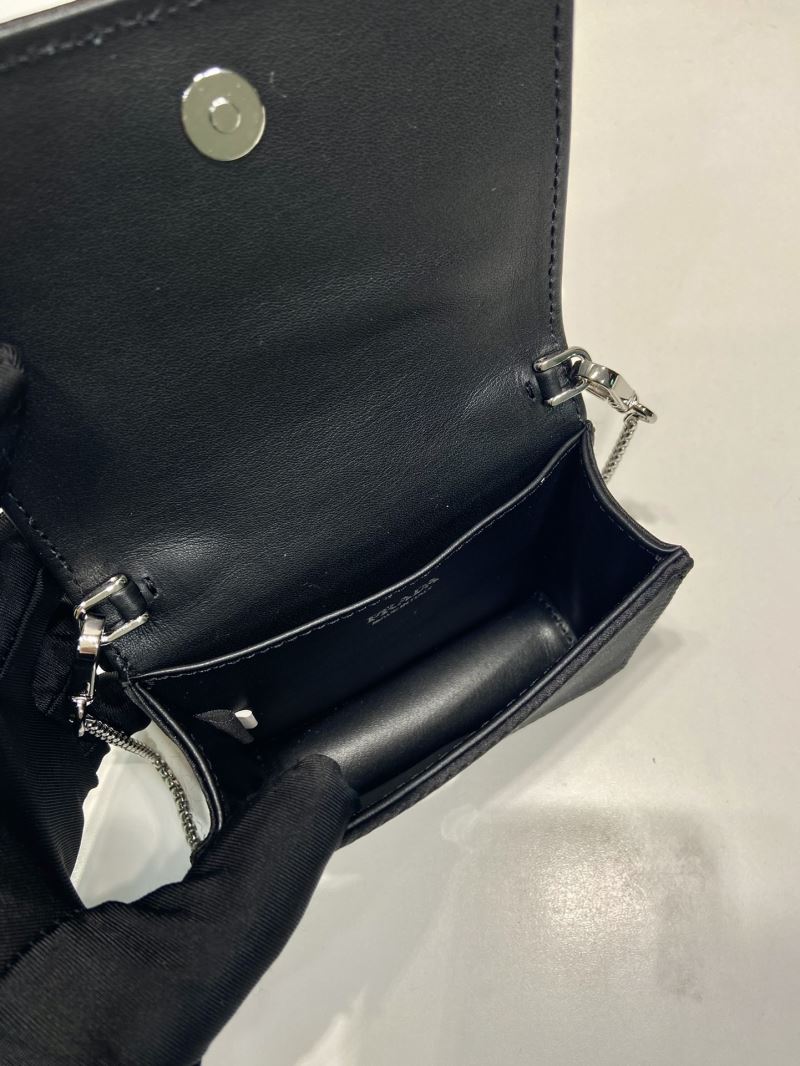 Pra*a waist chest packs